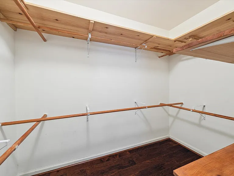 6215 Cheena Dr — Photo 17