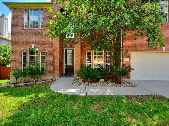 3rd image of 719 Rosemount Dr