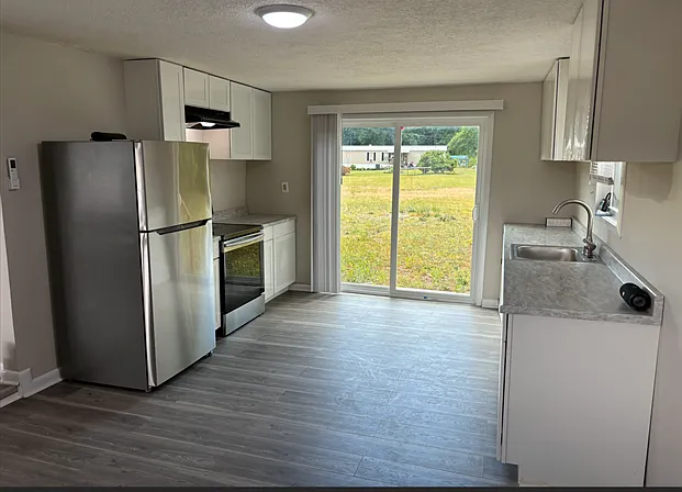 375 Bladen Cir — Photo 5