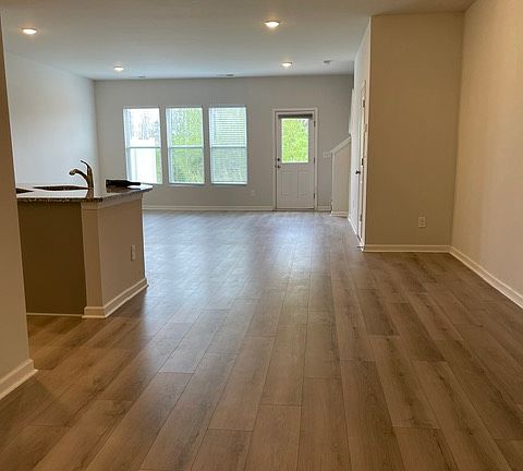 5th image of 2429 Salem Creek Ct Lot 28