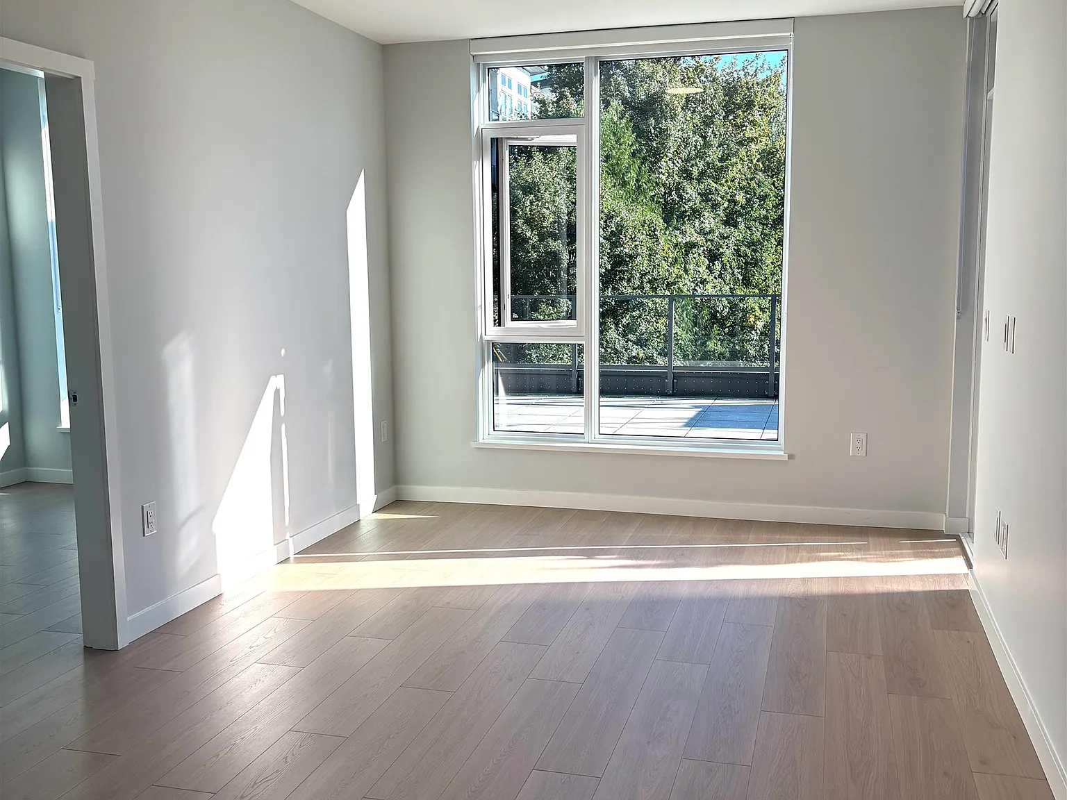 2 bed, 710 sqft, $2,900 — Photo 3