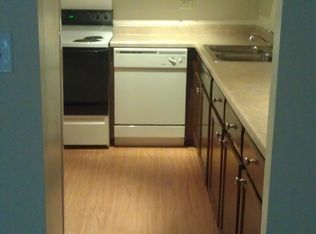2851 W Glen Flora Ave APT 205, Waukegan, IL 60085