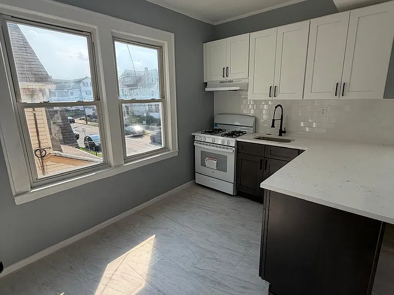 16 Crescent Ave #2 — Photo 2