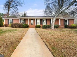 161 Deerwood Cir SE, Smyrna, GA 30082