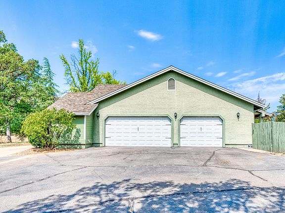 4th image of 15642 Mountain Shadows Dr