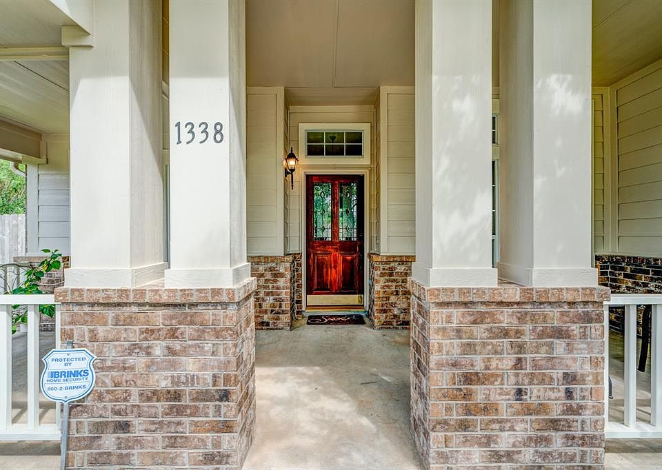 1st image of 1338 Leigh Gardens Dr