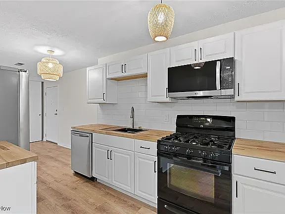 25735 Lorain Rd #426 — Photo 5