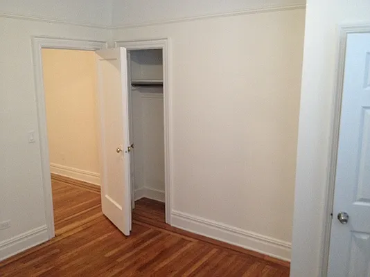 Rented by Metroline Realty | media 33