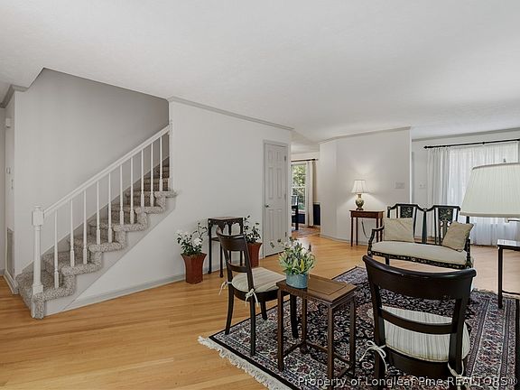 5th image of 2006 Forest Hills Dr