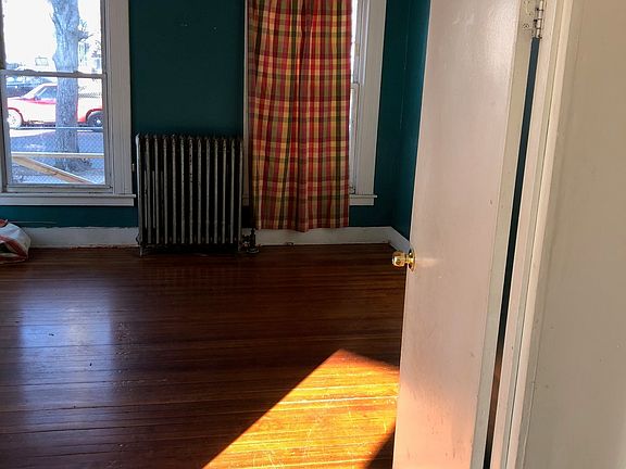 3rd image of 278 Exchange Street