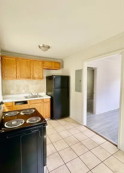 757 Coleman St SW #A — Photo 5