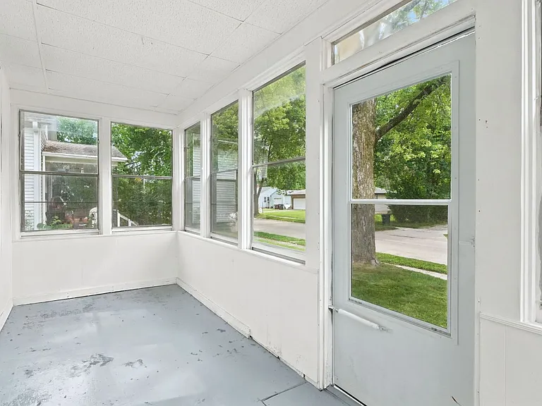 3034 Abbott St — Photo 14