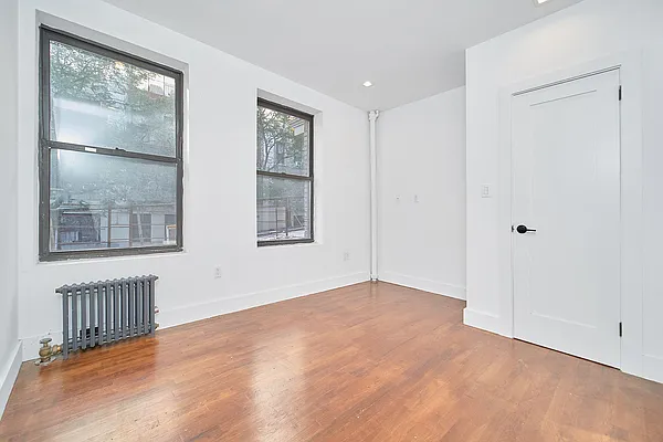 Rented by The Agency | media 8