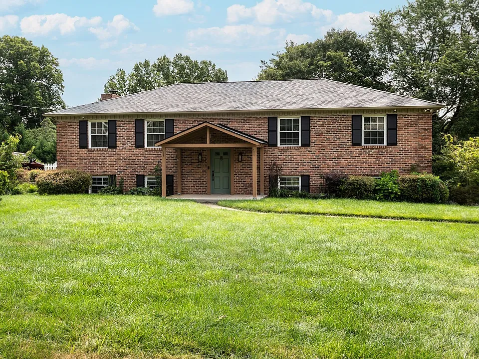 11744 N Williamsburg Dr