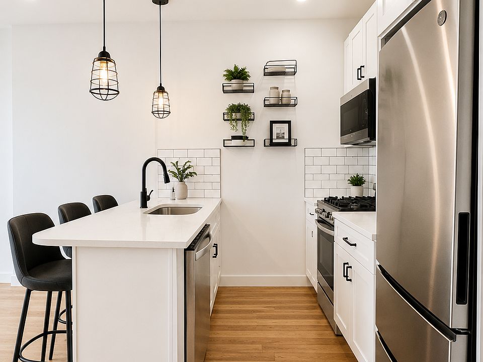 1st image of 382 Audubon Ave #3
