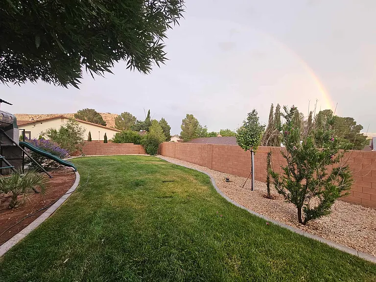 1189 W Escalante Dr #2 — Photo 3