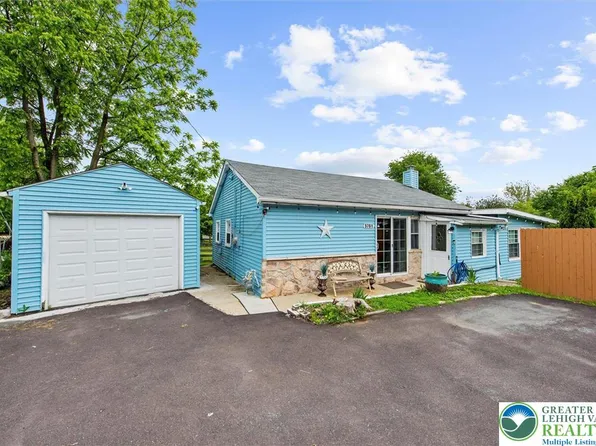 5761 Chestnut St, Zionsville, PA 18092