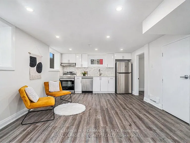 26 B Majestic Dr — Photo 4