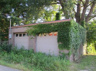 105 N Main St, Cochrane, WI 54622