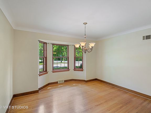 5th image of 6704 N Wildwood Ave