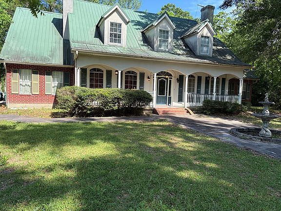 4th image of 301 Bales Ave