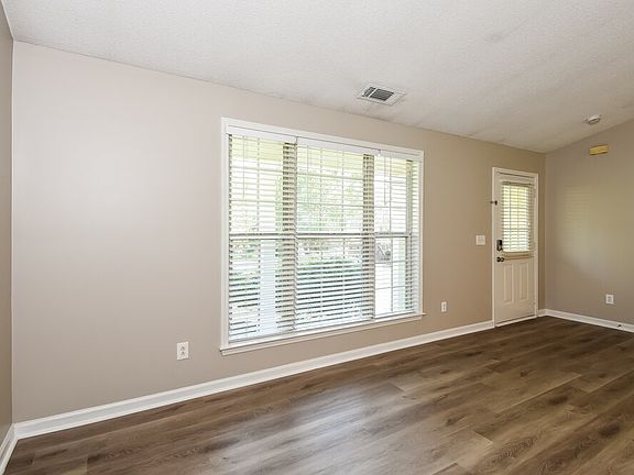 5th image of 373 Bass Way NW