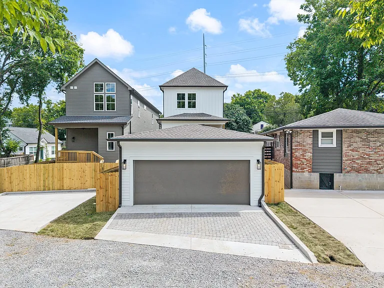 2830 Clifton Ave — Photo 44