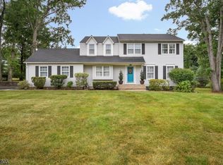 85 Katydid Dr, Branchburg, NJ 08876