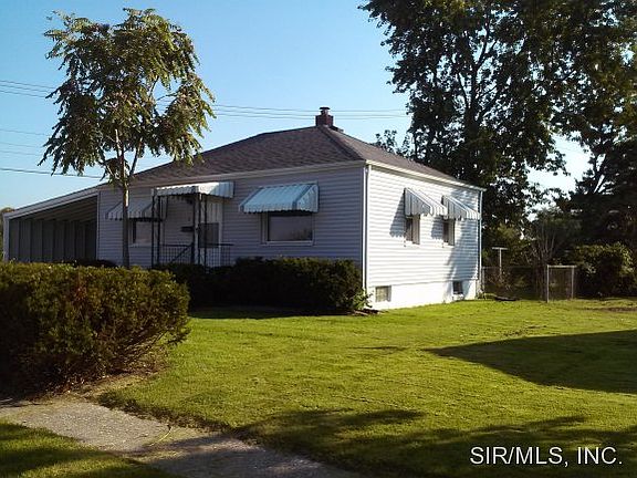 2nd image of 92 Bonds Ave