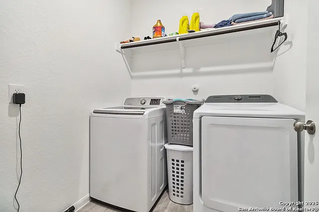 14702 Somerset Ml — Photo 21