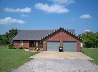 20554 S Carefree Dr, Claremore, OK 74019
