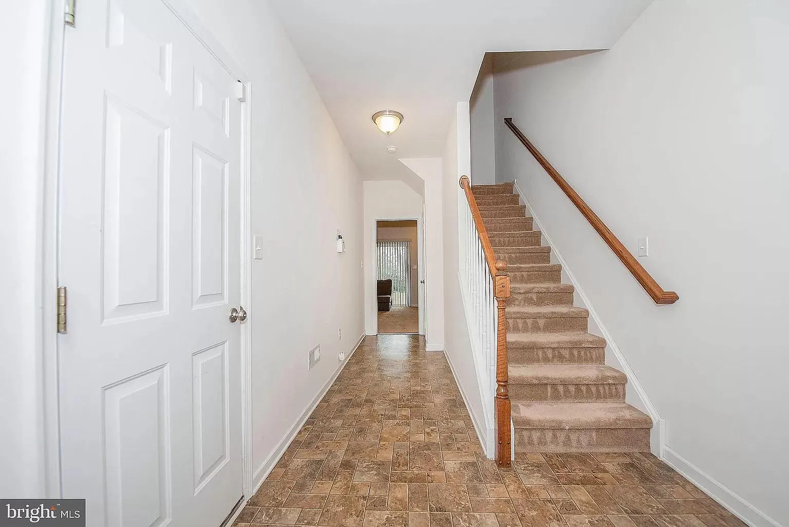 3 bed, 2.5 bath, 1800 sqft, $2,700 — Photo 1