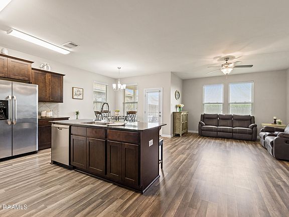 3rd image of 339 Forest Grove Dr