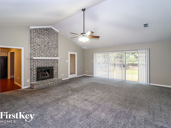 3rd image of 6078 Camelia Ln