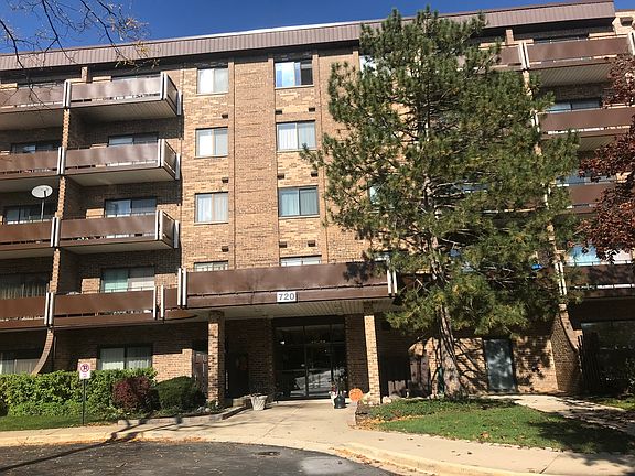 2nd image of 720 Wellington Ave Unit 213
