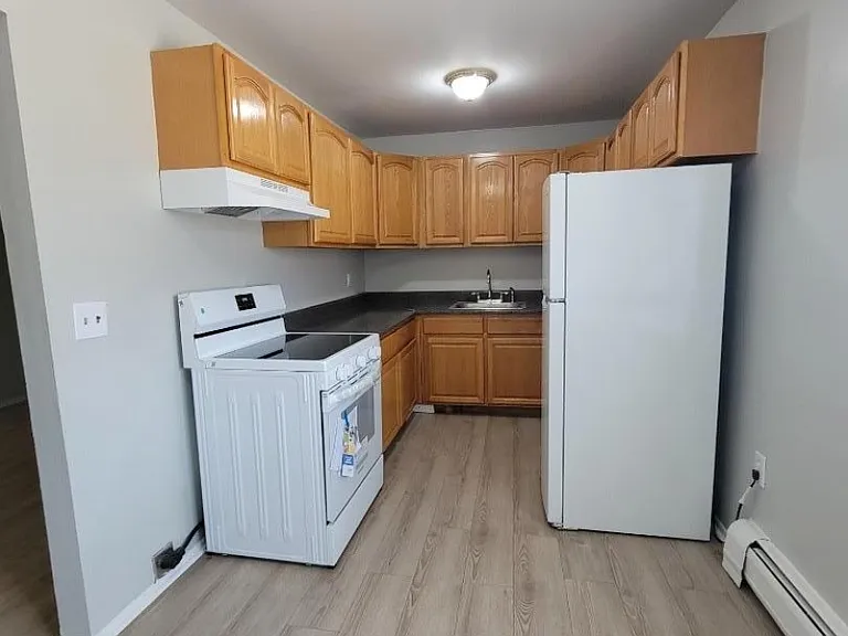 340 Hudson St #29 — Photo 5