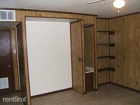 1002 N Hemlock St — Photo 84