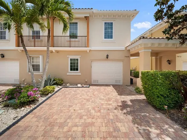 7668 Bergamo Ave, Sarasota, FL 34238