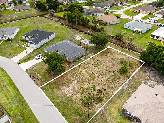 4th image of 1110 SW Hunnicut Avenue