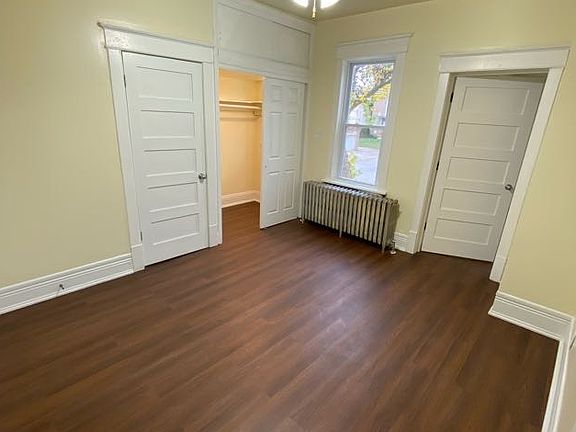 2nd image of 904 W Dakota St #4