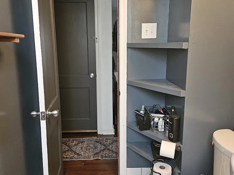 892 W 9th Ave — Photo 5
