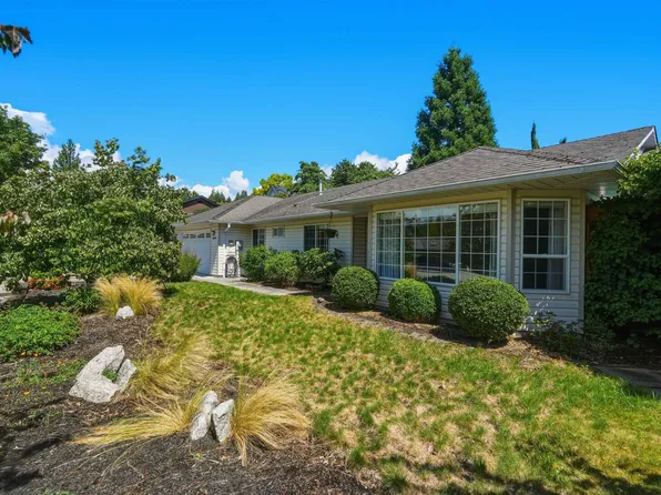 5616 Emerson Rd, Sechelt, BC V7Z 0R8