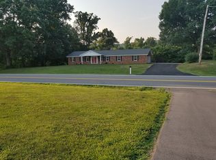 9431 Stewartsville Rd, Moneta, VA 24121
