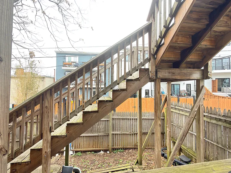 1246 Queen St NE #2 — Photo 28
