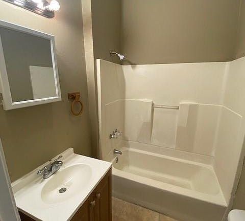 4th image of 824 N Salcedo St #824