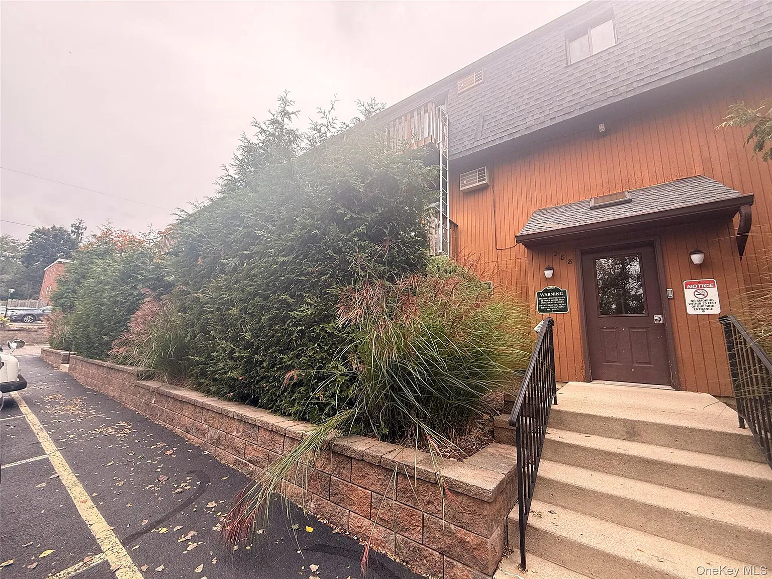 1 bed, 1.0 bath, 750 sqft, $2,300 — Photo 3