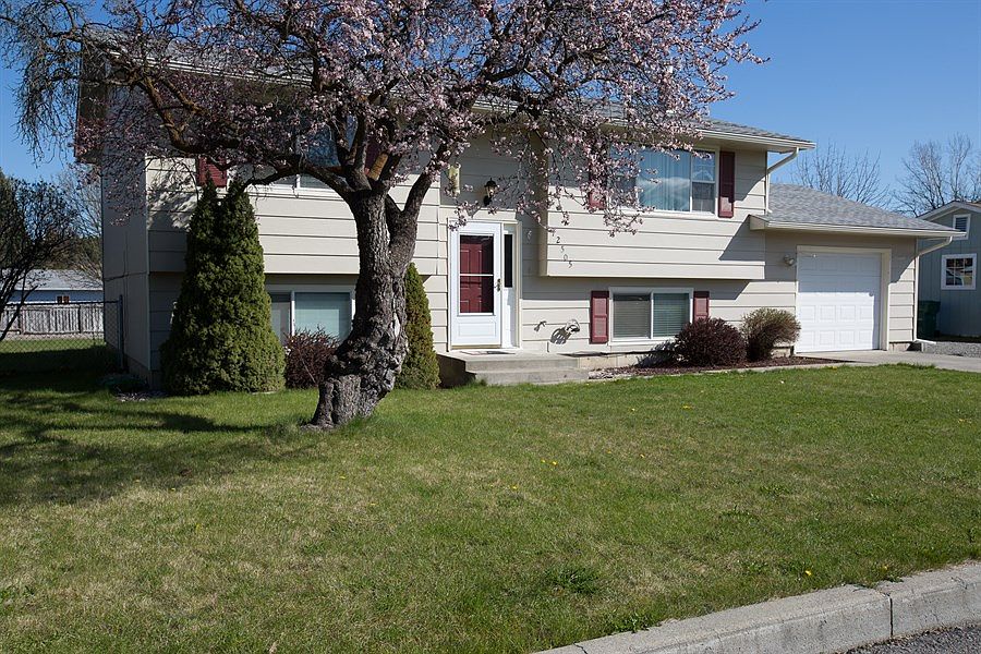 2nd image of 12505 E 30th Ave
