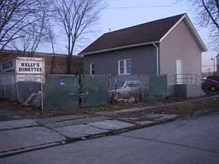 2nd image of 1 Fern St