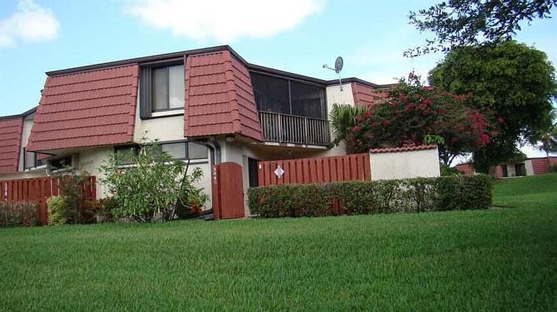 1st image of 3845 Victoria Dr
