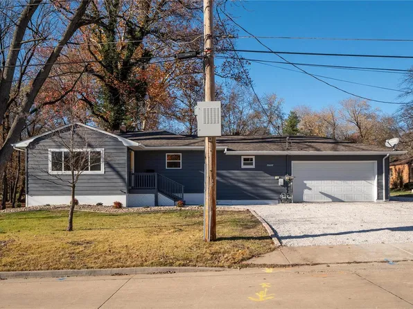 2703 E Main St, Belleville, IL 62221